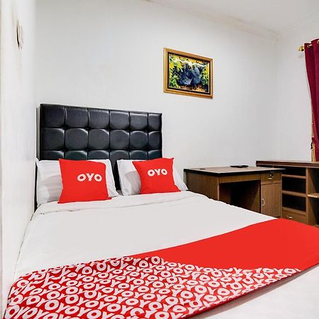 Oyo Life 91994 Sawerigading Jatinangor Syariah Hotell Sayang Eksteriør bilde