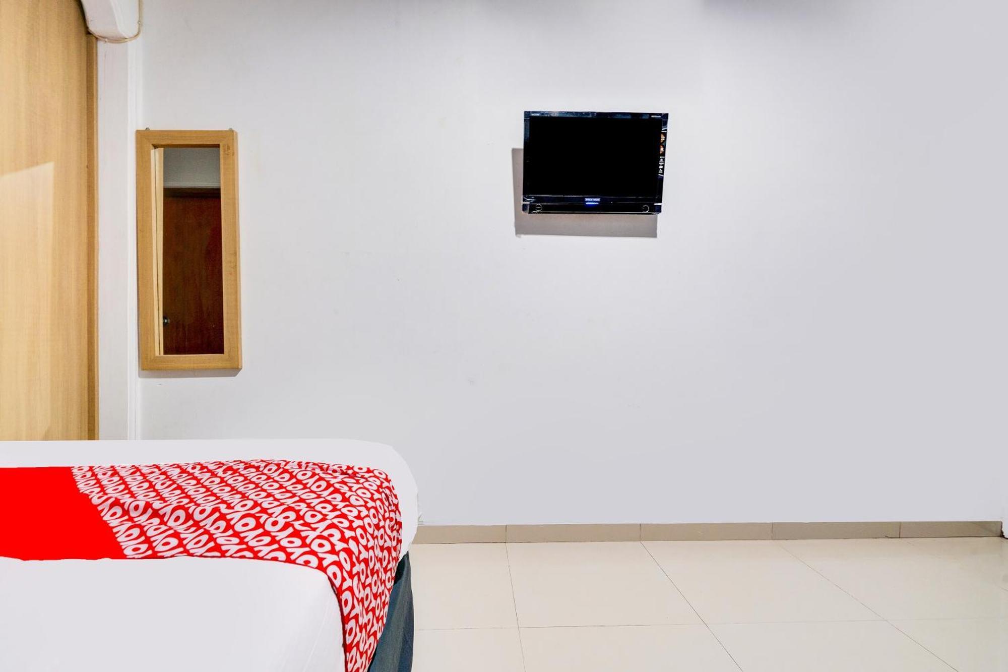 Oyo Life 91994 Sawerigading Jatinangor Syariah Hotell Sayang Eksteriør bilde